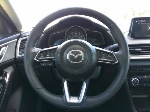 Used 2018 MAZDA MAZDA3 Touring image 13