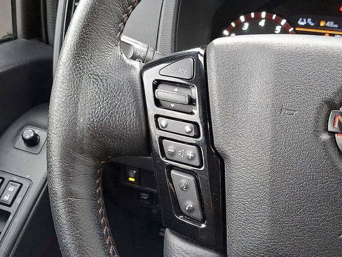 Used 2022 Nissan Frontier PRO-4X image 24