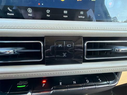 Used 2021 Lincoln Nautilus Reserve w/ Equipment Group 201A image 47