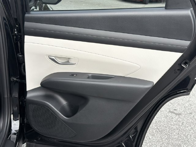 New 2026 Hyundai Tucson SEL FWD image 18