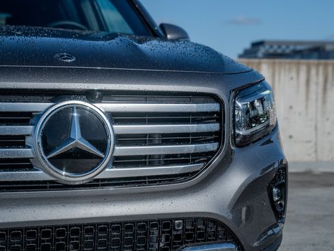Certified 2026 Mercedes-Benz GLB 250 4MATIC image 8