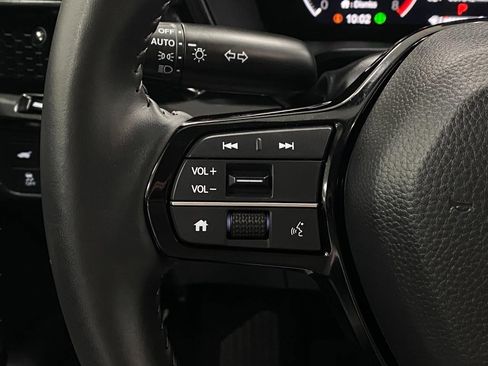 Used 2025 Honda CR-V EX-L image 17