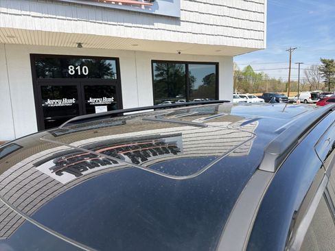 Used 2026 Kia Carnival SX w/ SX Dark Edition Package image 12