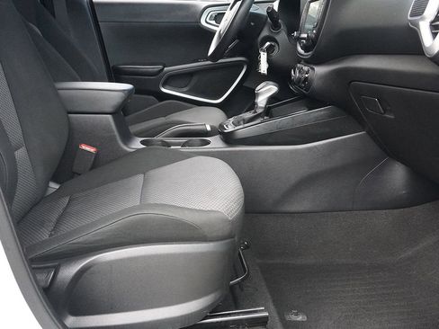 Used 2020 Kia Soul LX FWD image 20