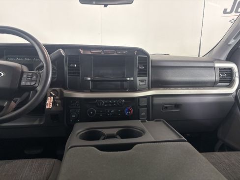 Used 2024 Ford F350 XLT w/ FX4 Off-Road Package AWD/4WD image 22
