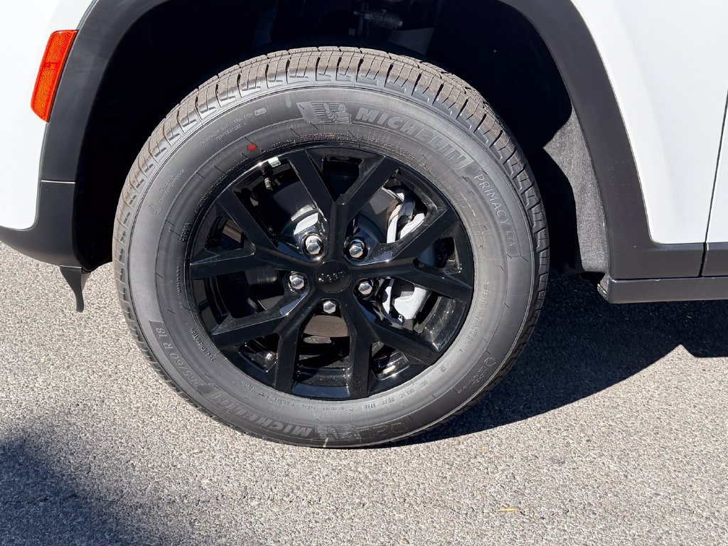 New 2026 Jeep Grand Cherokee Altitude AWD/4WD image 23