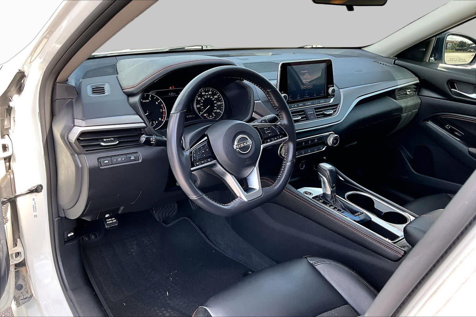 Used 2023 Nissan Altima 2.5 SR FWD image 18