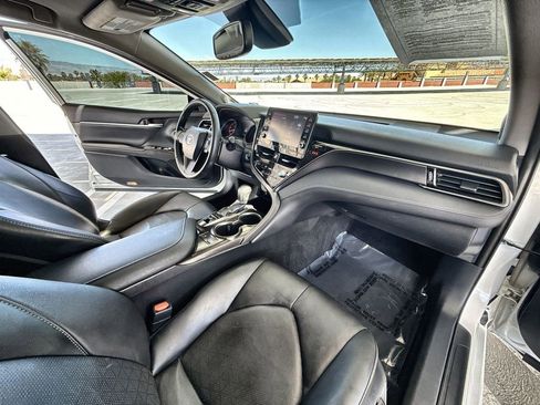 Used 2022 Toyota Camry XSE image 21
