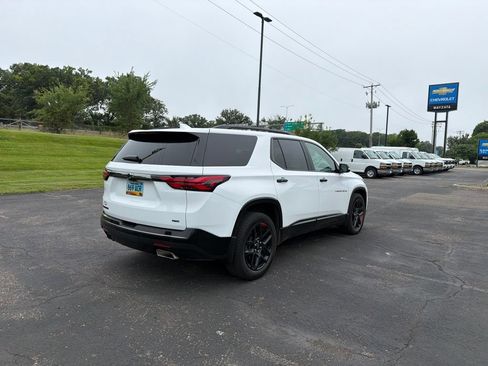 Used 2022 Chevrolet Traverse Premier w/ Redline Edition AWD/4WD image 32