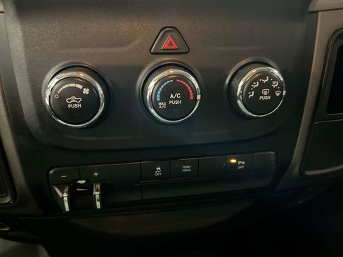 Used 2014 RAM 2500 Tradesman w/ Chrome Appearance Group AWD/4WD image 15