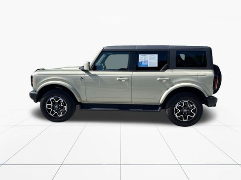 Used 2025 Ford Bronco Outer Banks AWD/4WD image 5
