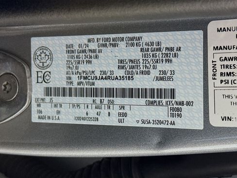 Used 2024 Ford Escape Platinum AWD/4WD image 38