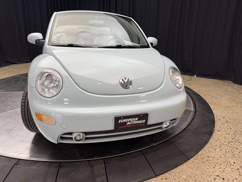 Used 2005 Volkswagen Beetle GLS FWD image 19