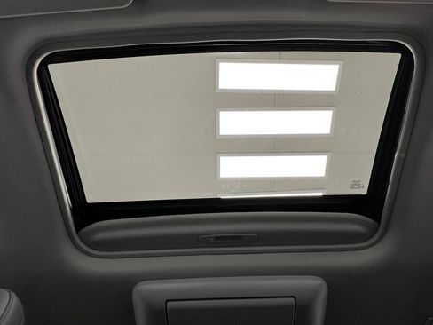 Used 2022 Toyota Sienna XLE w/ XLE Plus Package FWD image 29