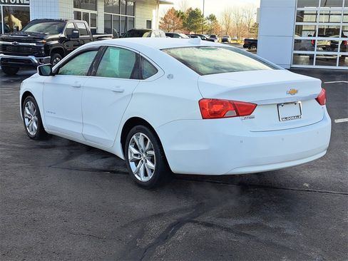 Used 2017 Chevrolet Impala LT image 4