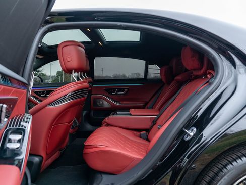 Used 2025 Mercedes-Benz S 580 4MATIC Sedan image 27