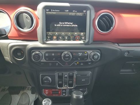 Used 2021 Jeep Gladiator Rubicon w/ Dual Top Group AWD/4WD image 21