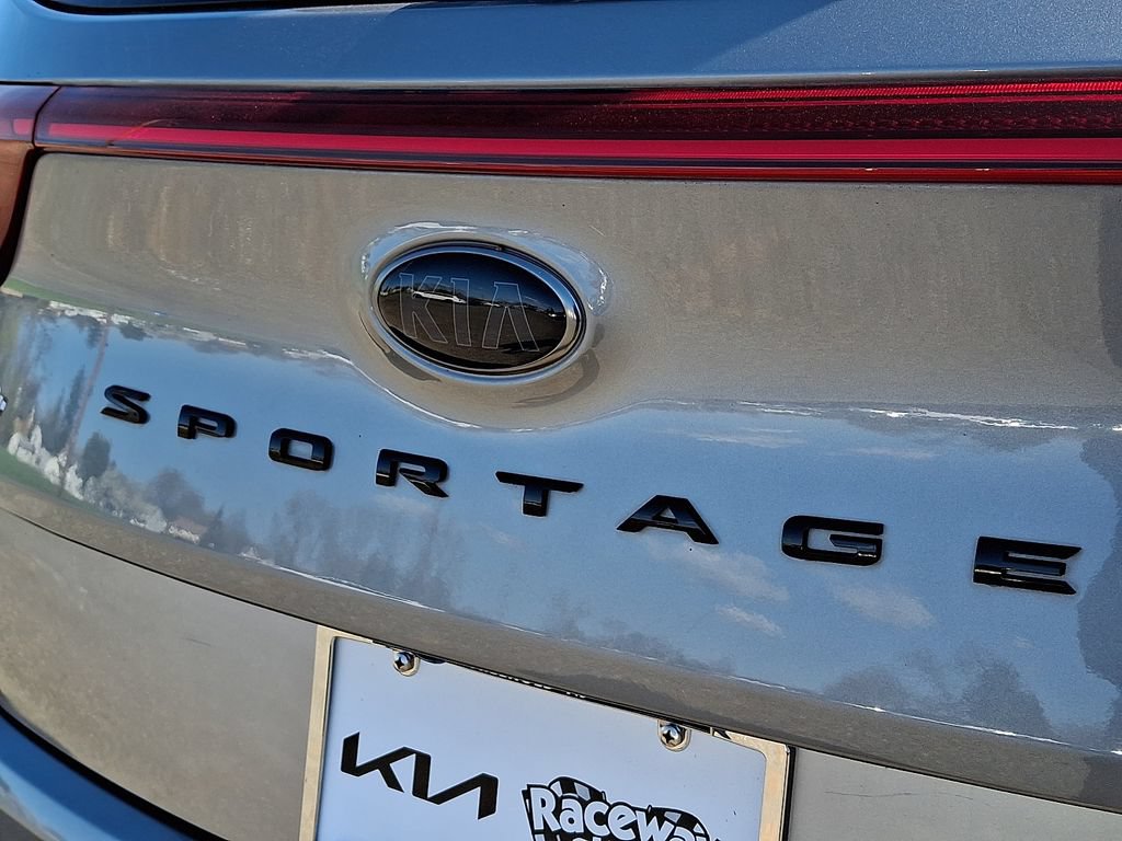 Used 2022 Kia Sportage Nightfall Edition w/ Nighfall AWD Premium Package image 30