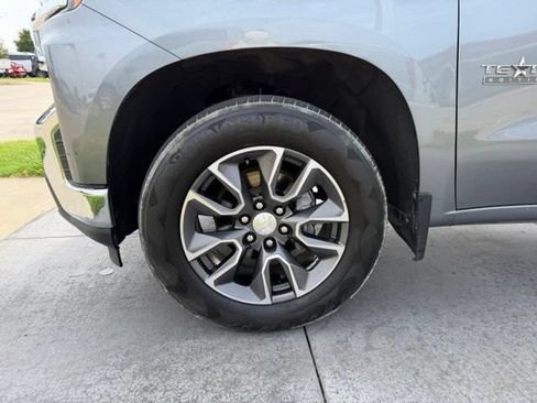 Used 2019 Chevrolet Silverado 1500 LT w/ Texas Edition RWD image 4