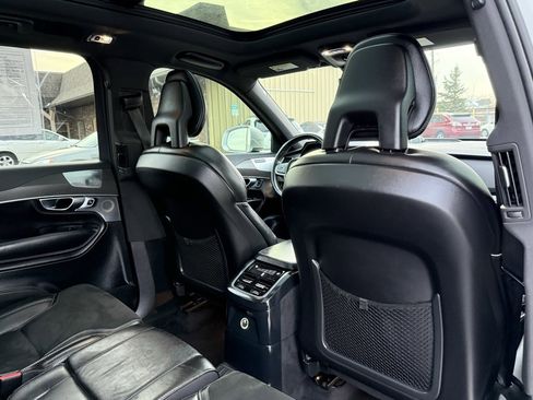 Used 2017 Volvo XC90 T8 R-Design w/ Vision Package image 28