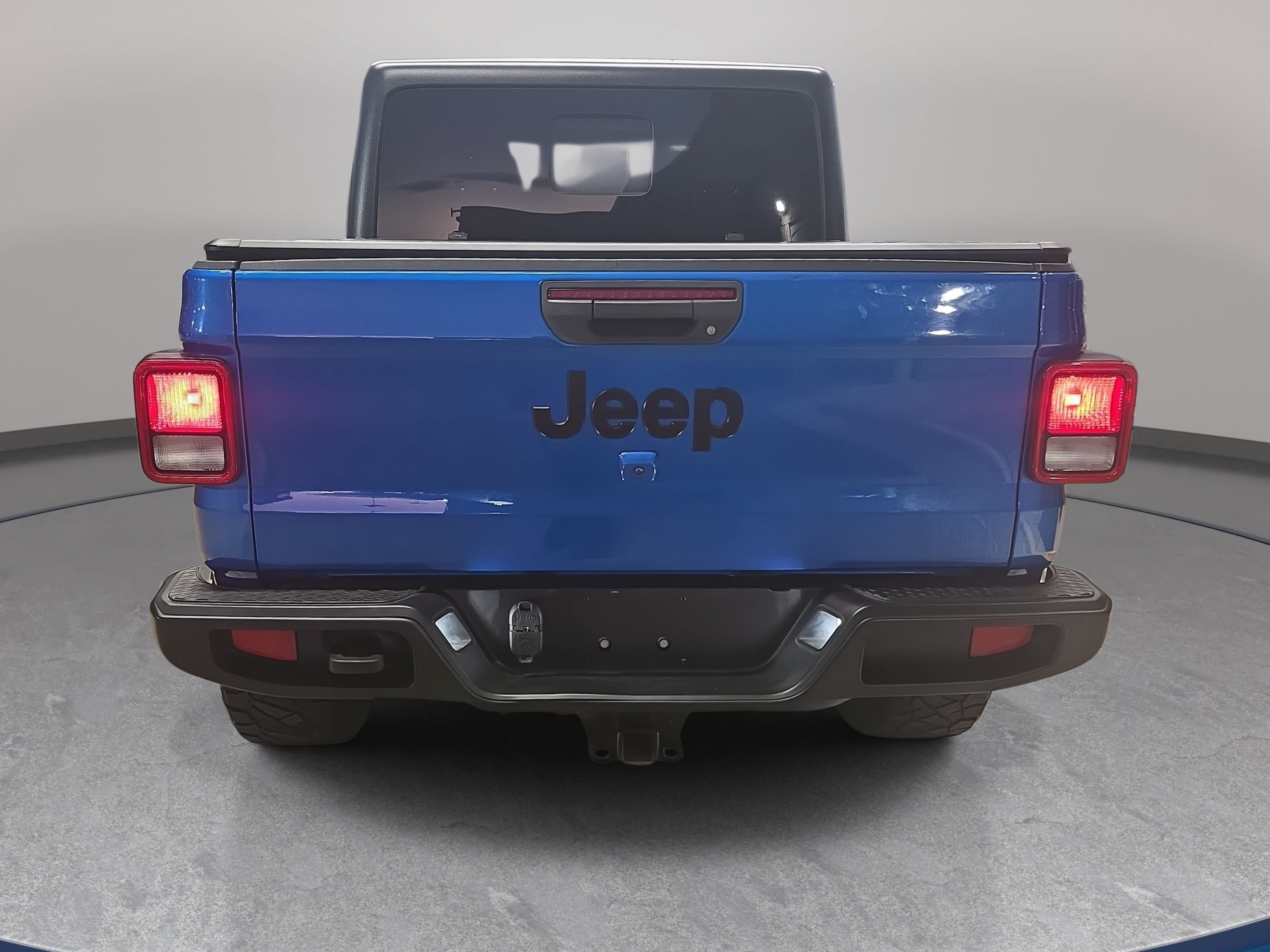 Used 2023 Jeep Gladiator Sport AWD/4WD image 6