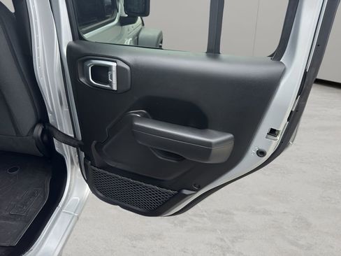 Used 2024 Jeep Wrangler Sport S AWD/4WD image 11