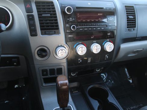 Used 2012 Toyota Tundra Limited w/ Memory Pkg image 14