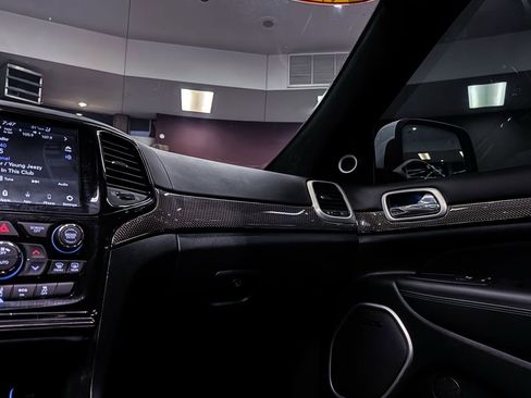 Used 2021 Jeep Grand Cherokee Trackhawk image 41