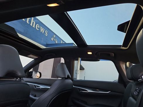 Used 2023 INFINITI QX50 Sport image 25