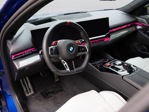 Used 2025 BMW M5 Touring AWD/4WD image 5