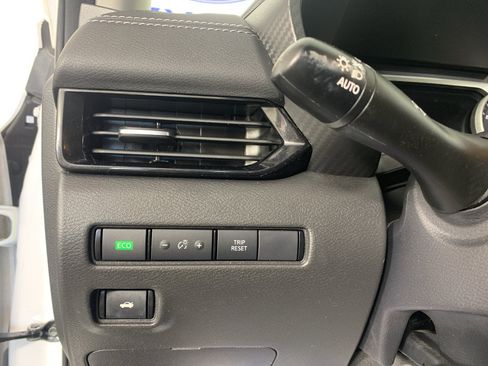 Used 2023 Nissan Sentra SV image 17