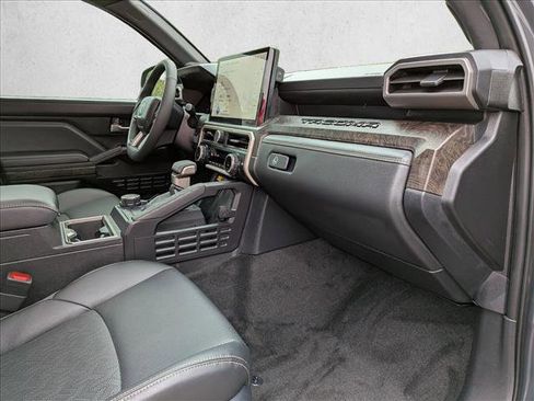 Certified 2026 Toyota Tacoma Limited AWD/4WD image 21