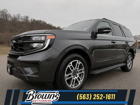Used 2025 Ford Expedition Active AWD/4WD image 1
