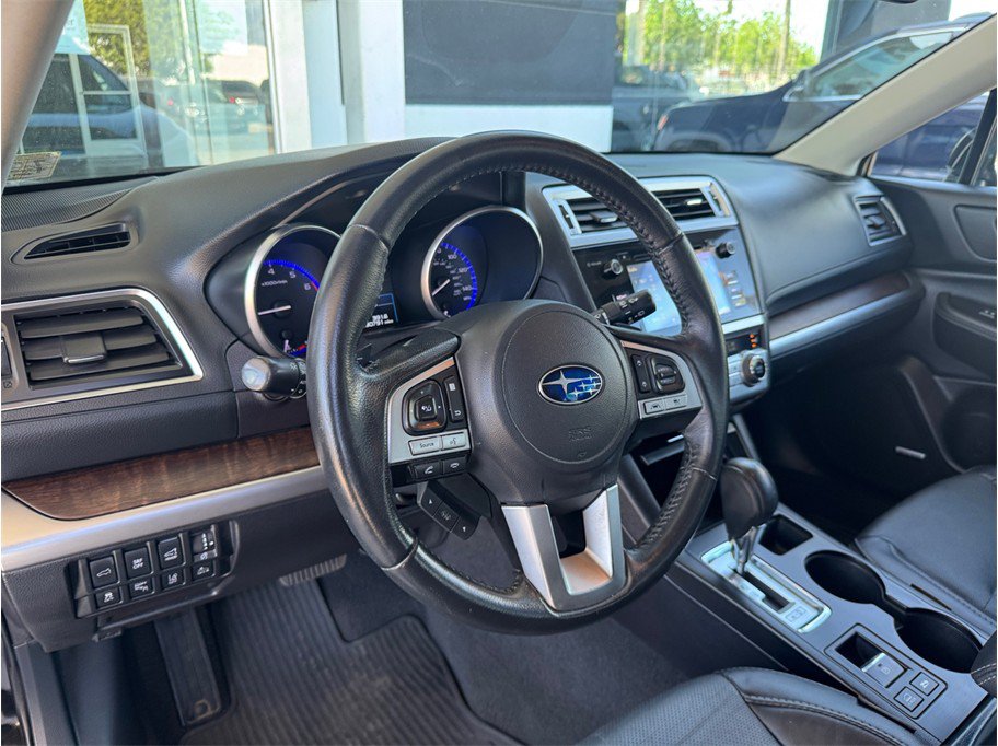 Used 2017 Subaru Outback 2.5i Limited AWD/4WD image 24