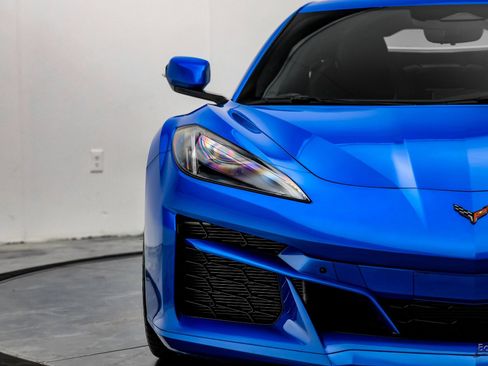 Used 2024 Chevrolet Corvette Z06 image 35