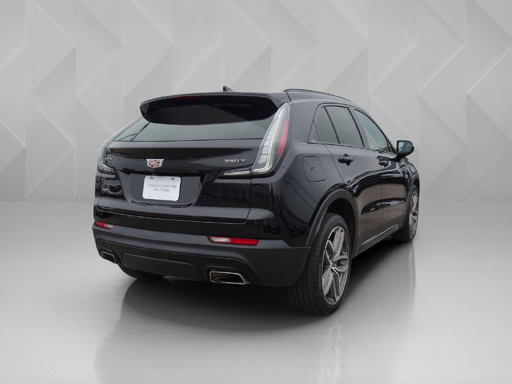 Used 2023 Cadillac XT4 Sport w/ Cold Weather Package AWD/4WD image 5