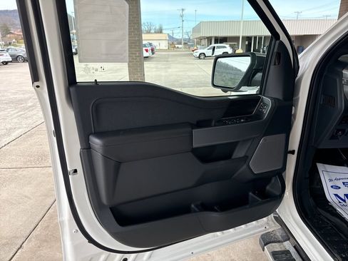 New 2025 Ford F150 Lariat w/ Equipment Group 502A High image 16