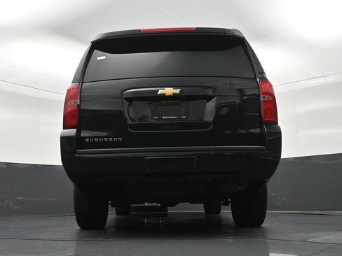 Used 2019 Chevrolet Suburban LT AWD/4WD image 26