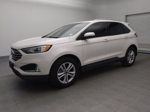 Used 2019 Ford Edge SEL w/ Equipment Group 201A FWD image 2