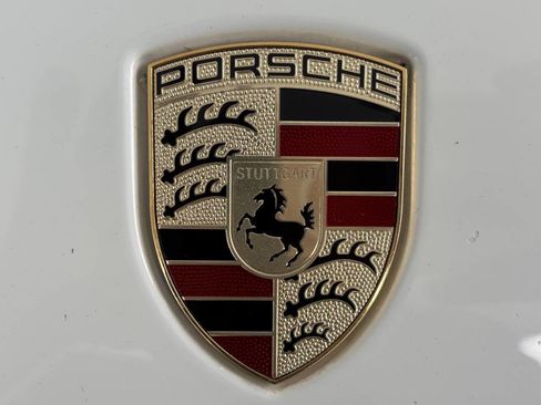 Used 2017 Porsche Cayenne Platinum Edition w/ Premium Package (PJV) image 5