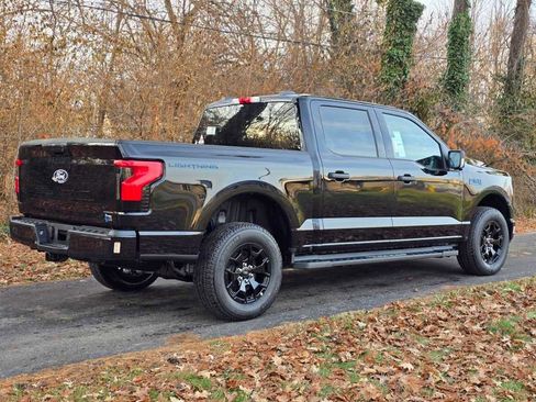 New 2025 Ford F150 Lightning XLT image 9