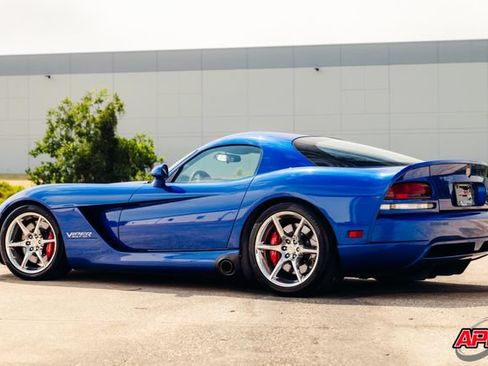 Used 2006 Dodge Viper SRT-10 RWD image 3