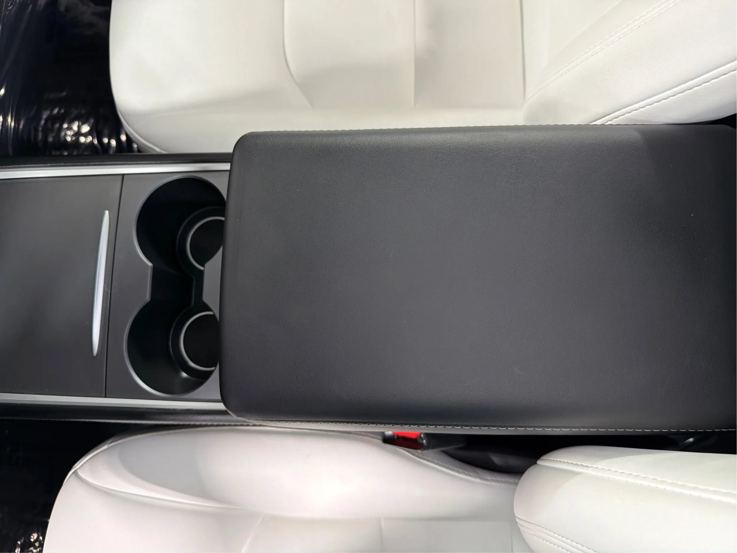 Used 2024 Tesla Model Y Long Range AWD/4WD image 34