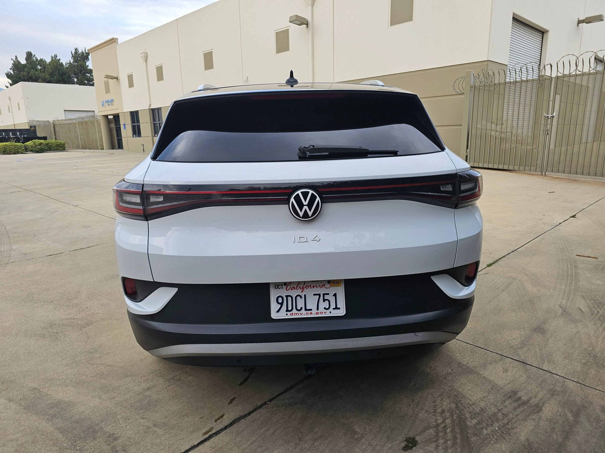 Used 2022 Volkswagen ID.4 Pro S AWD/4WD image 6