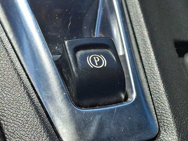 Used 2021 Chevrolet Camaro LT w/ Technology Package RWD image 25