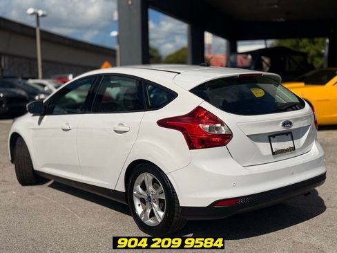 Used 2013 Ford Focus SE FWD image 3