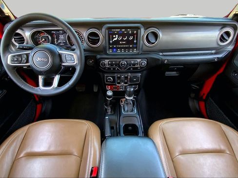Used 2023 Jeep Gladiator Rubicon w/ Cold Weather Group AWD/4WD image 16