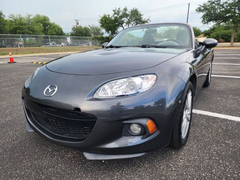 Used 2014 MAZDA MX-5 Miata Sport RWD image 23