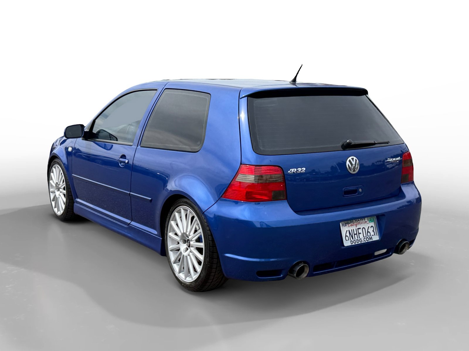 Used 2004 Volkswagen R32 AWD/4WD image 3