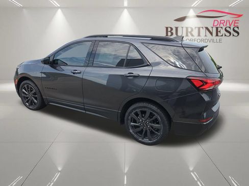 Certified 2022 Chevrolet Equinox RS w/ LPO, Floor Liner Package AWD/4WD image 6